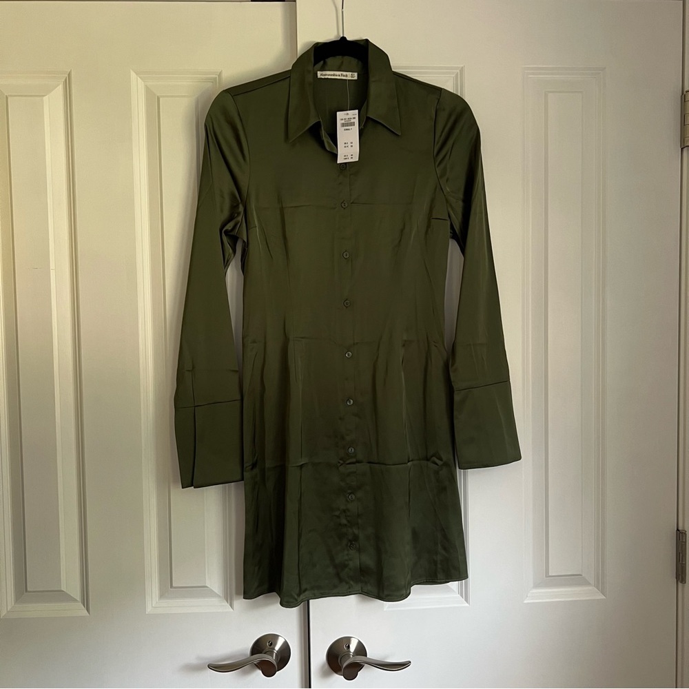 NWT Size XS TALL Long-Sleeve Satin Shirt Dress Olive Green
